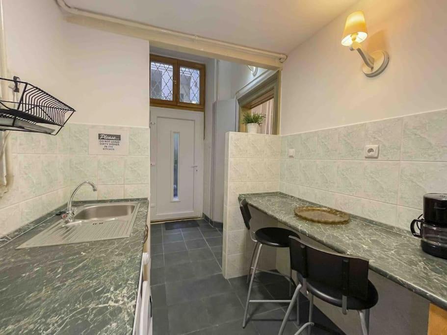 B15 Downtown Cosy Apartment Budapeste Exterior foto